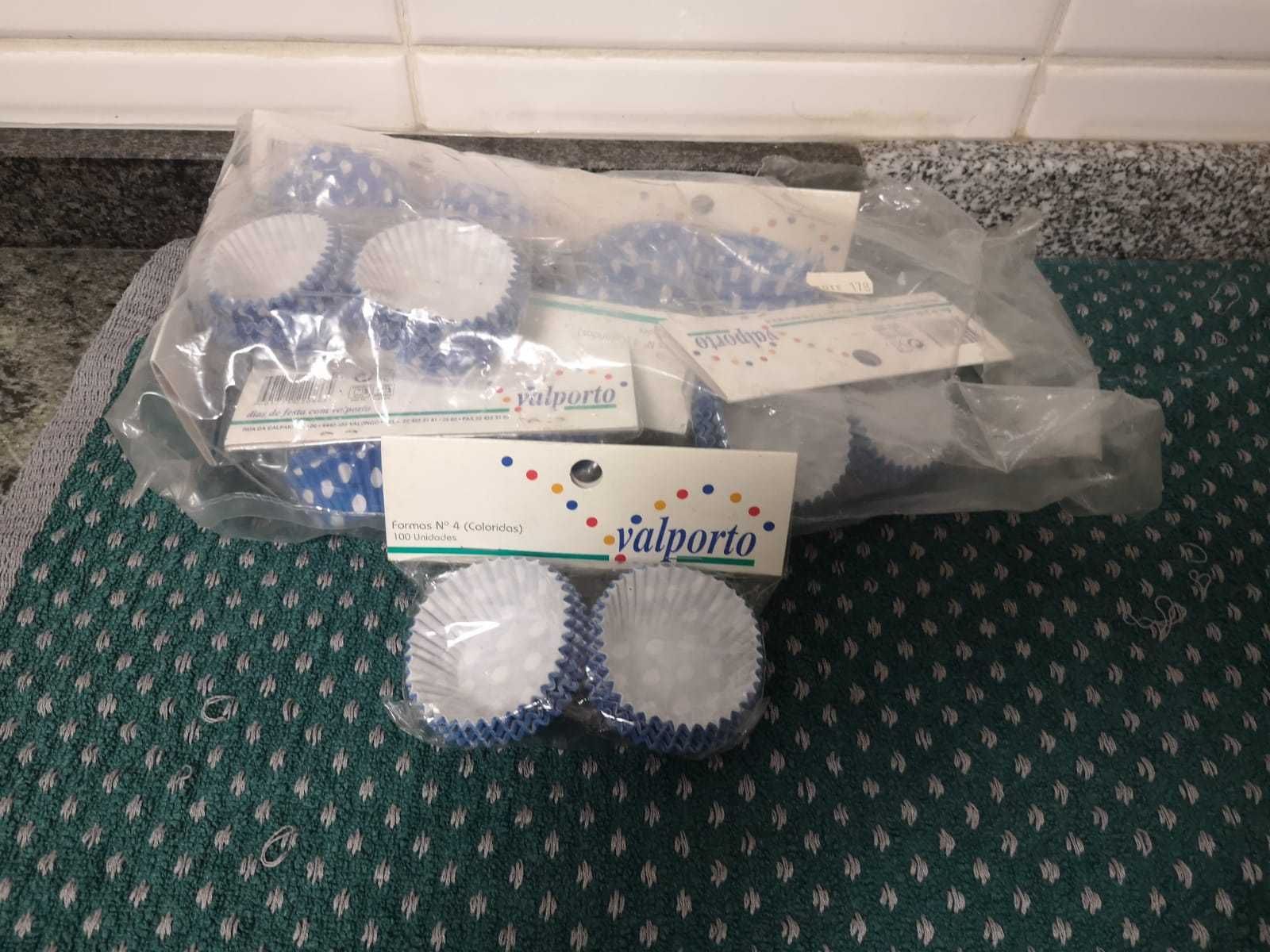 800 formas de papel azul e branco nº4 + Tabuleiros