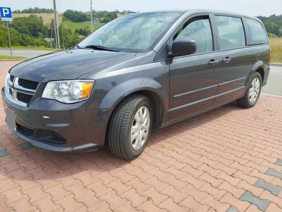 Dodge Grand Caravan Dodge Grand Caravan 3.6 V6 Benzyna • Automat • 2017 • Bardzo dobry sta