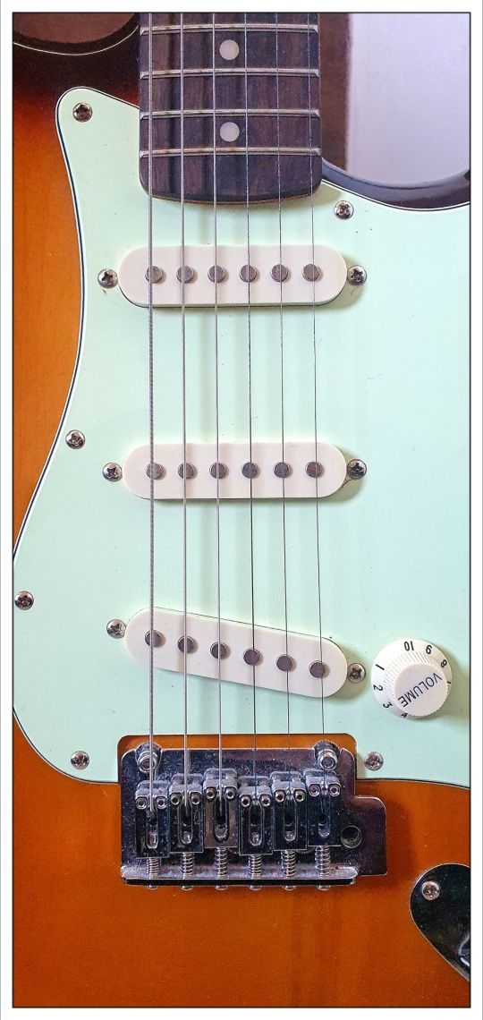Squier By Fender FSR Affinity Series Stratocaster LRL, Limited Edition