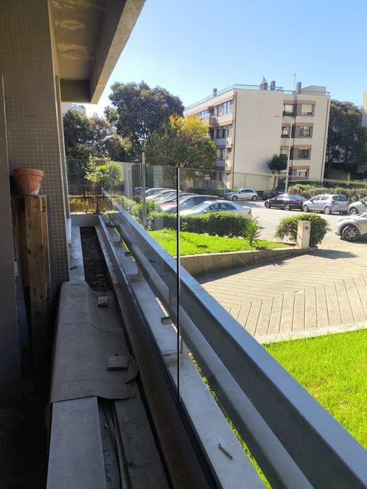 Serviços de vidraçaria