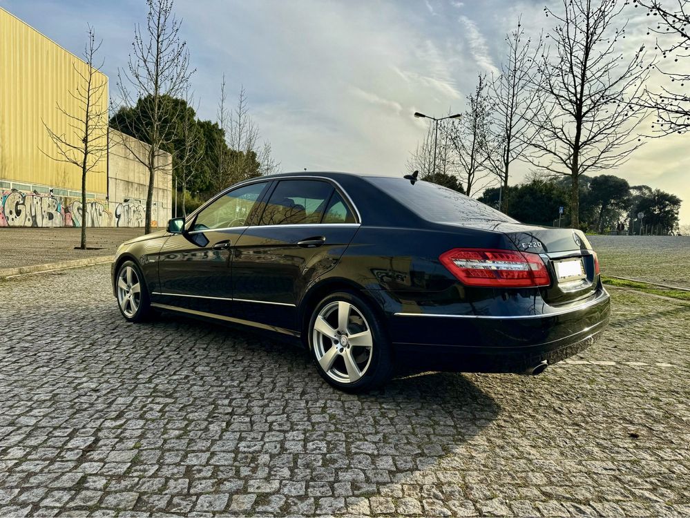 Mercedes E220 CDI Avantgarde - Garantia - Nacional - Caixa Automática