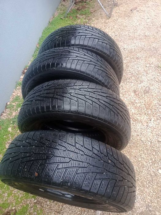 Зимние шины Nokian Nordman RS2 205/70 R15