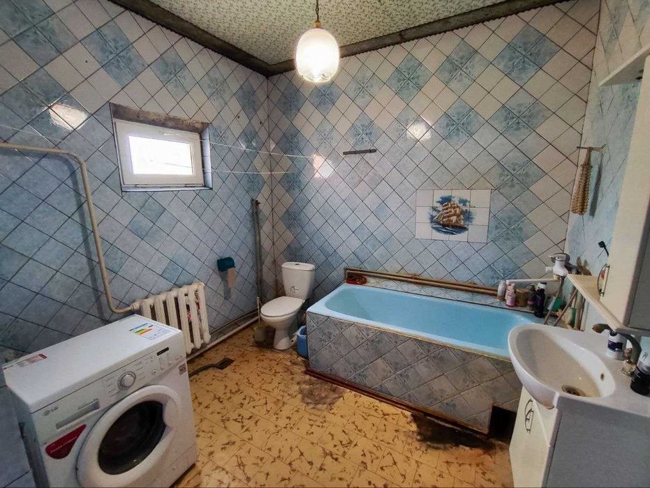 Продаж будинку по вул. Кубанська (р-н 20 лікарні та вул. Широка)