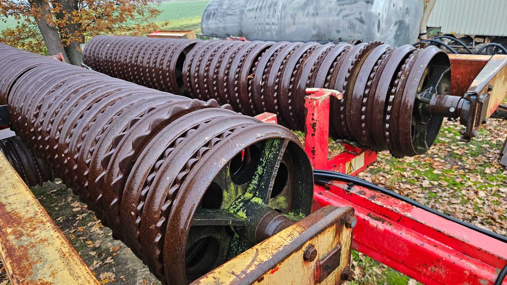 Wał uprawowy  HE-VA  TIP-ROLLER