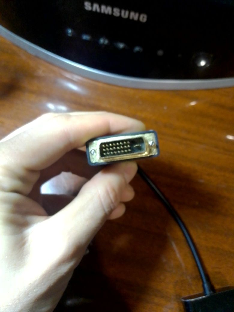 Переходники с HDMI  на VGA