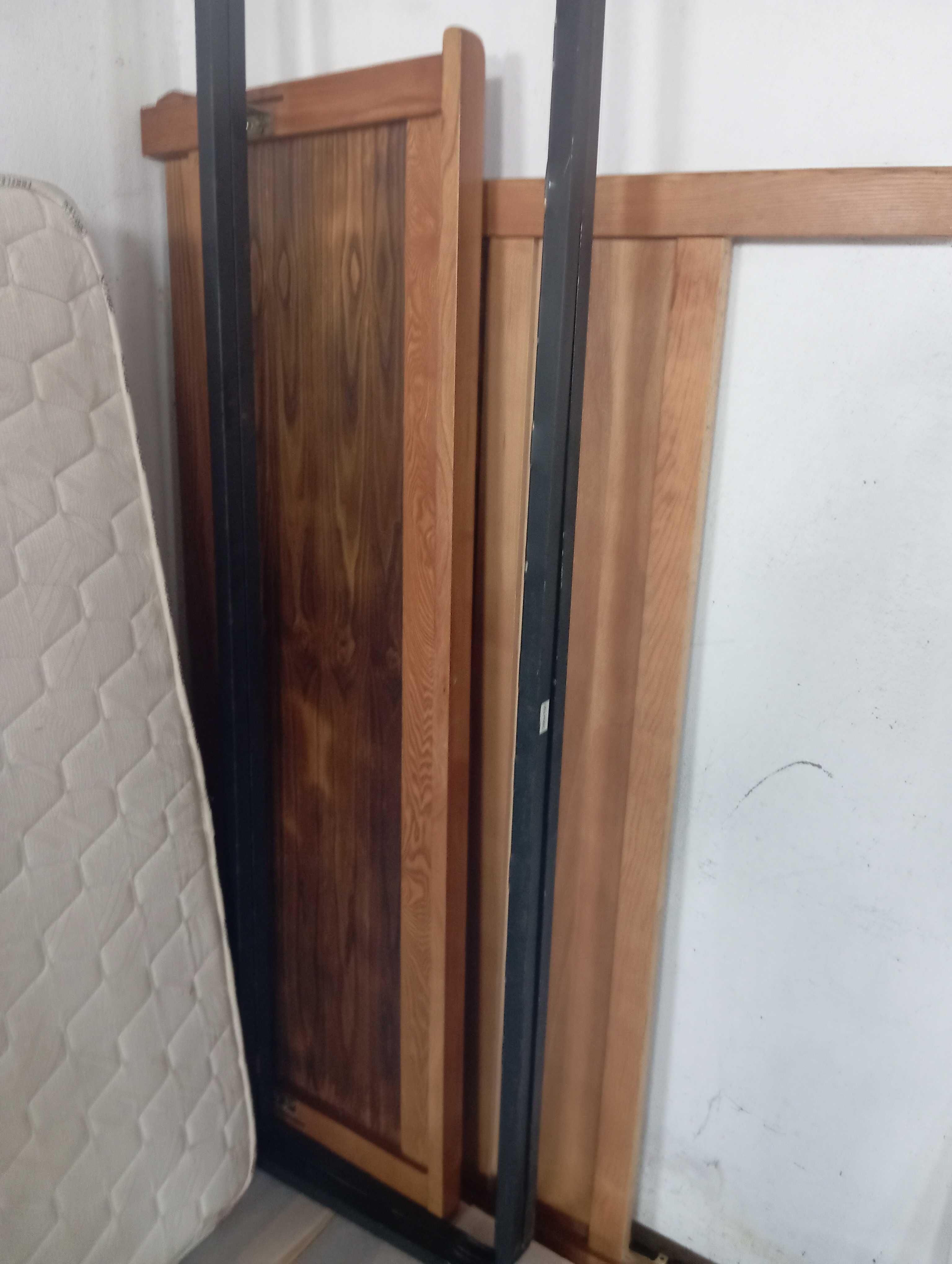 Cama desmontada.