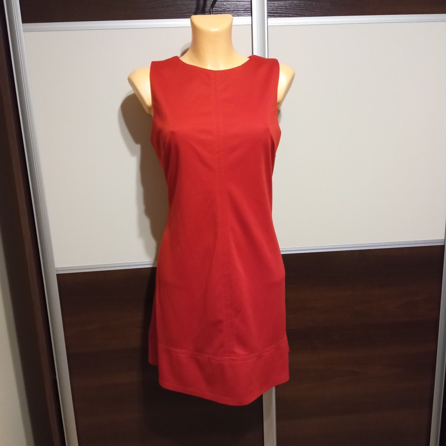 Czerwona sukienka mini