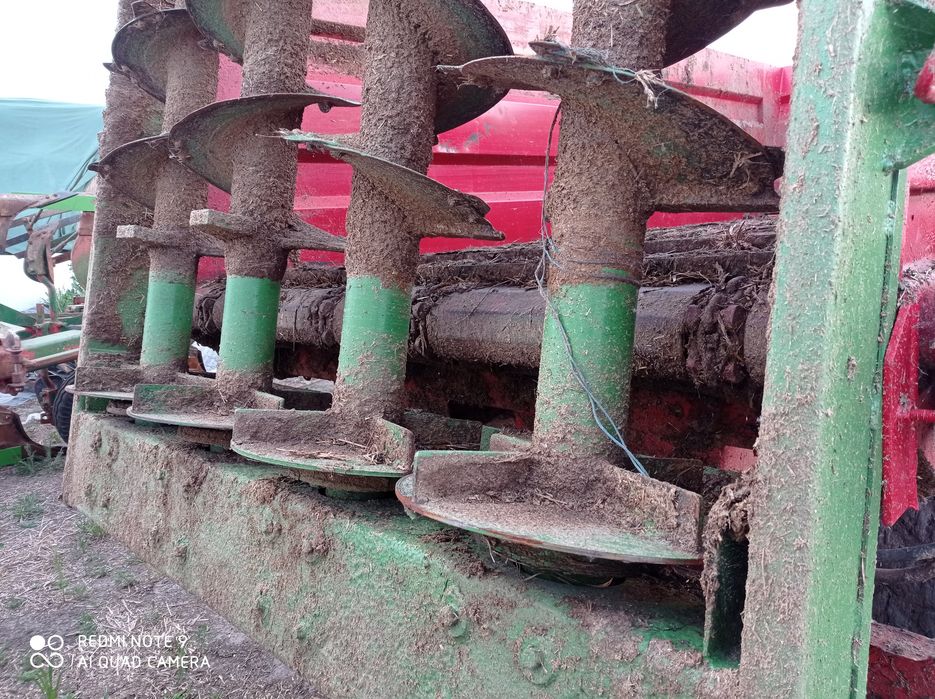 Przyczepa objętościowa do kukurydzy dolny zaczep