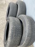 Bridgestone 235/65/17 зима
