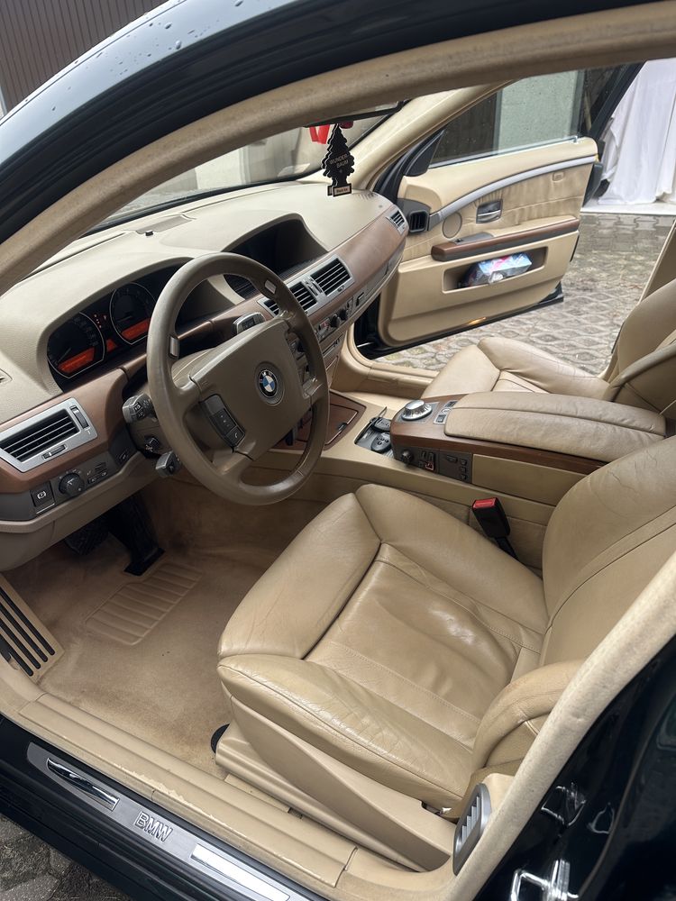 BMW 745i V8 333hp lpg