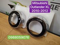 Хром накладка противотуманки Mitsubishi Outlander XL 2010-2012