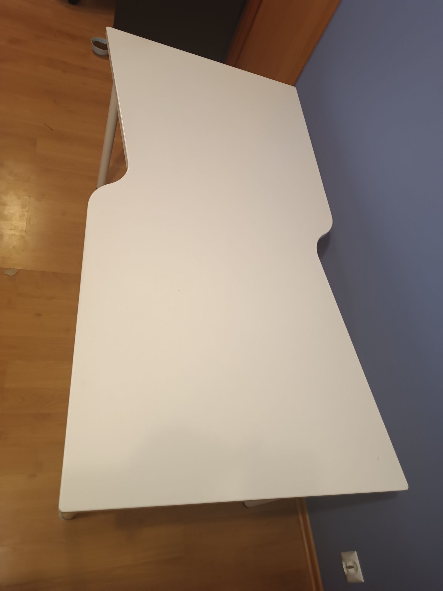 Biurko białe 150×82