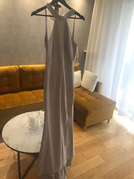 Piękna długa suknia idealna na druhnę