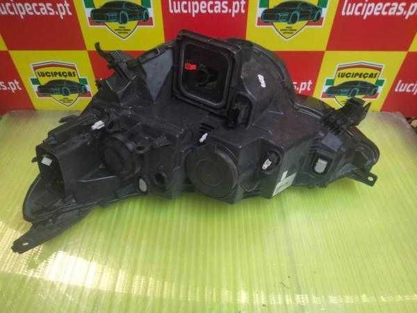 Ótica Dto
RENAULT MEGANE IV Hatchback (B9A/M/N_) | 15