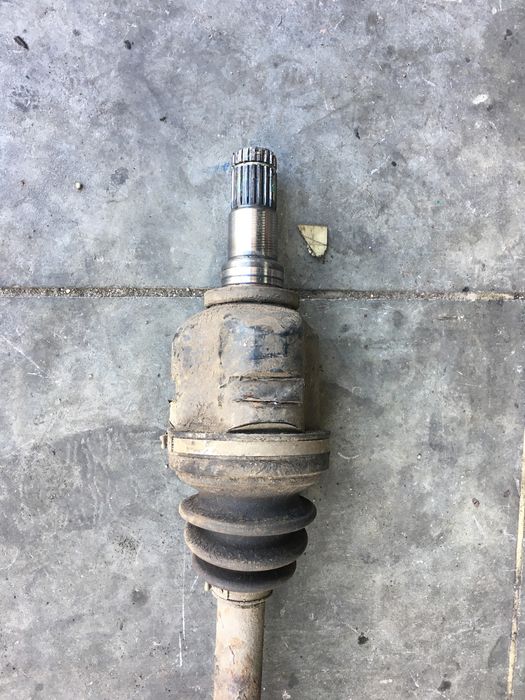 Полуось піввісь привод привід шрус Toyota Auris MK1 1.4 DIESEL D4D.