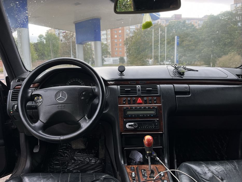 Mercedes Benz 210 2.7 дизель