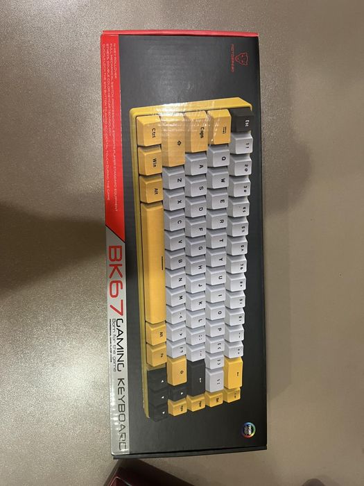 Продам клавіатуру MotoSpeed BK67