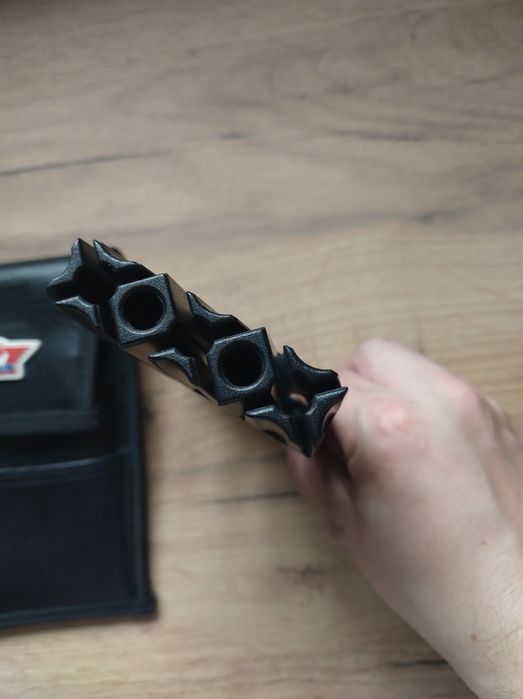 Etui noszone bulls dart