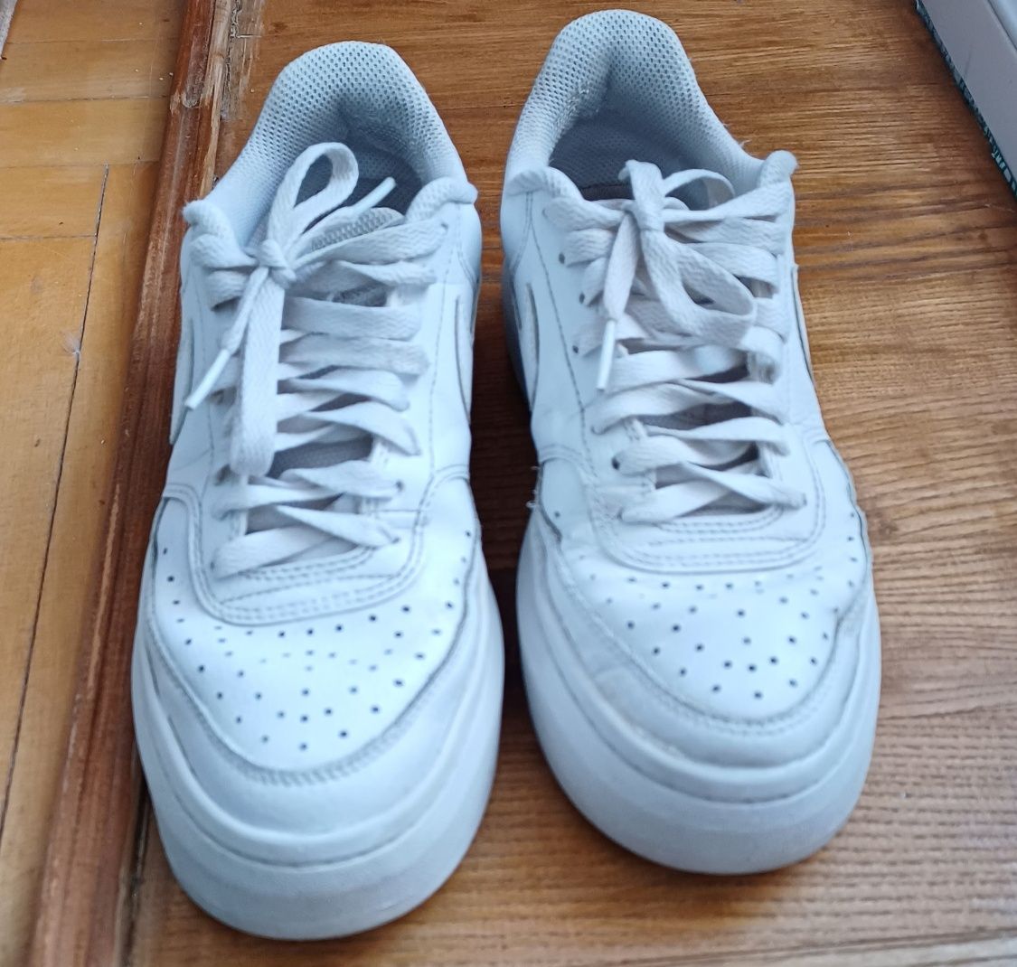 Кросівки жіночі Nike Court Vision Altа
