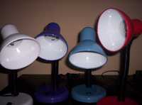 Lampka stojąca na biurko  metalowa różne kolory nowa kolek.