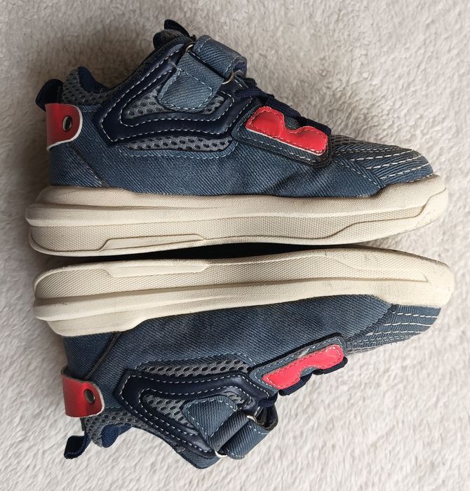 Sneakersy chłopięce 28