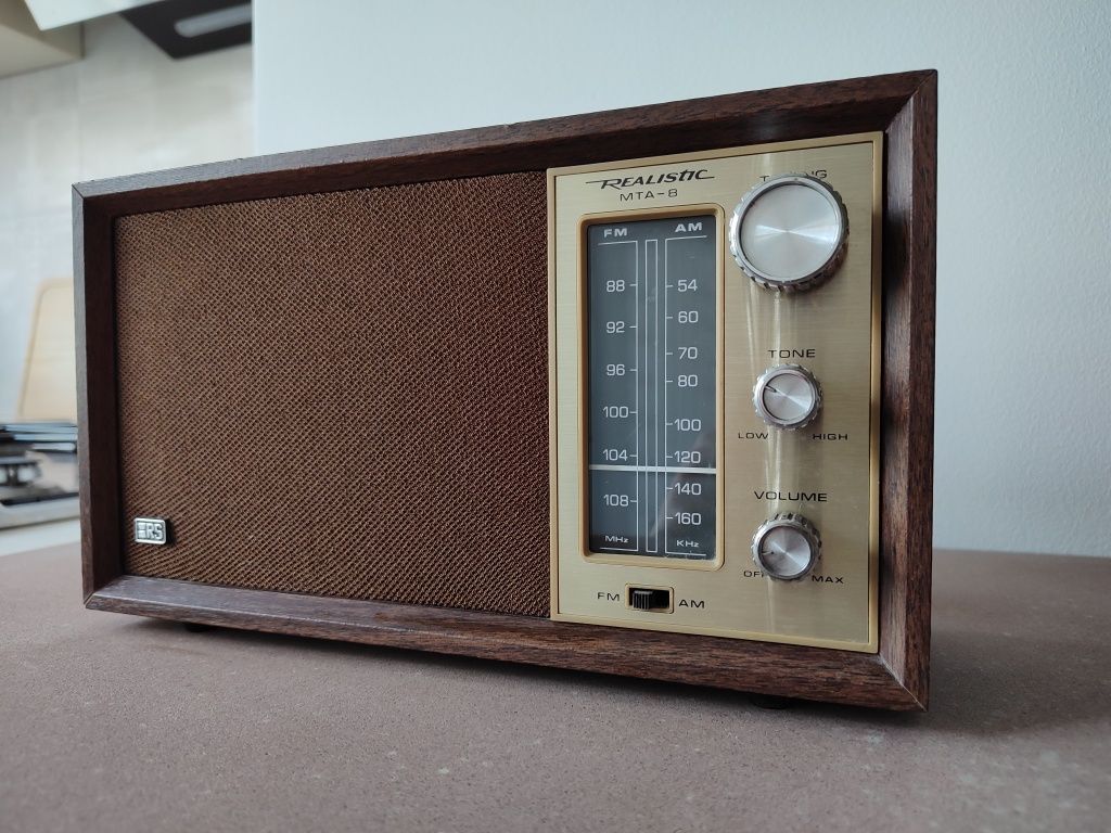Радіоприймач FM ретро вінтажний 1978 рік