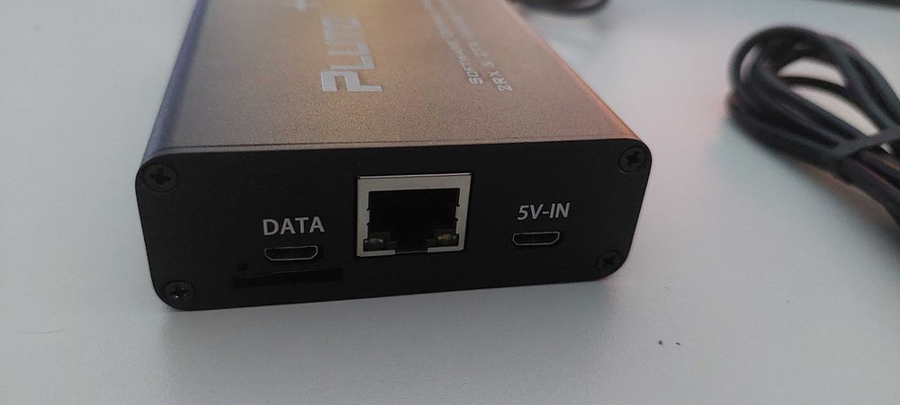 Transceptor de rádio PLUTO+SDR