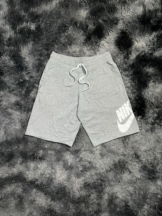 шорты Nike big swoosh