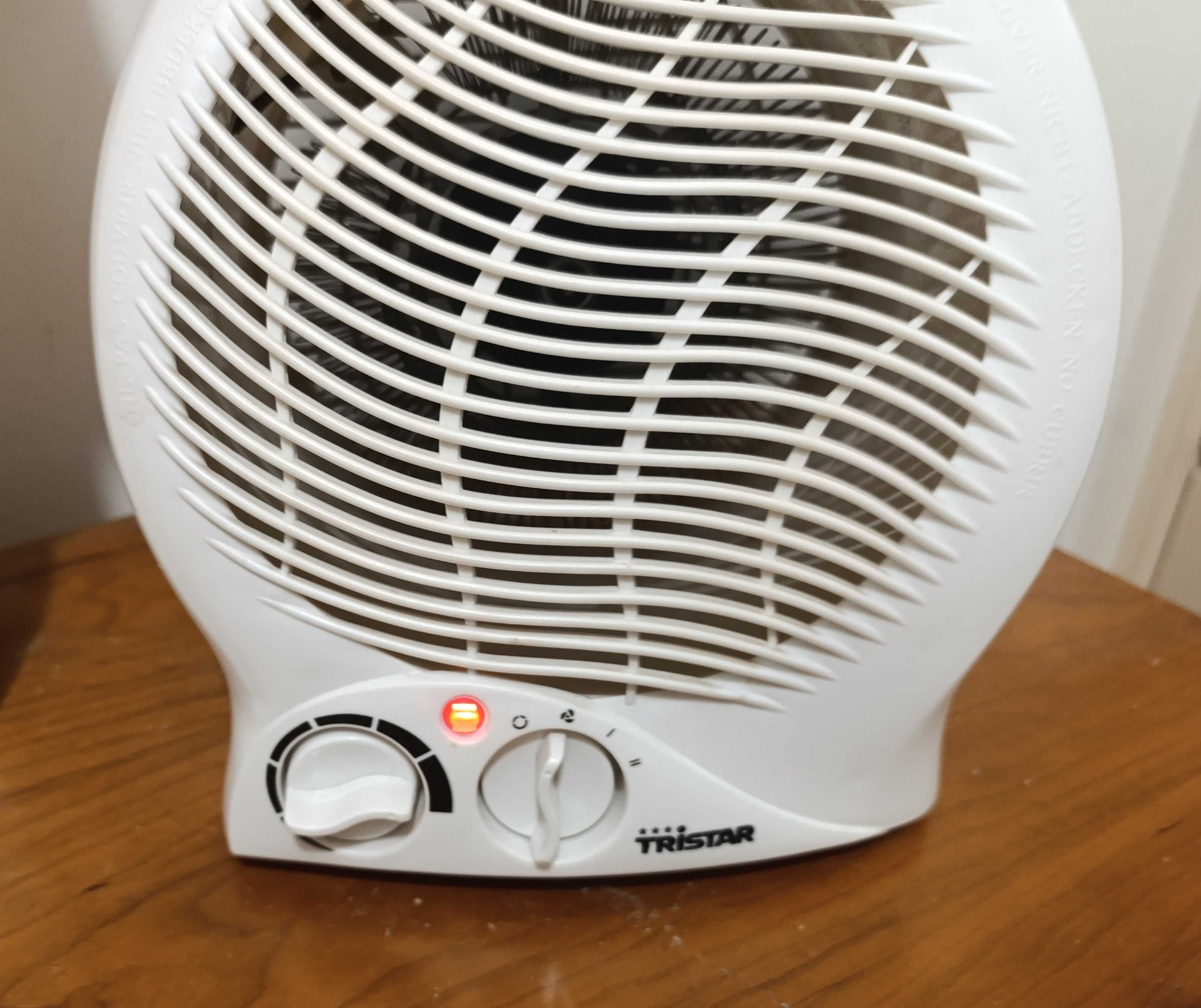 Ventilador 3 configurações: vento frio, morno e quente  Potencia 2000W