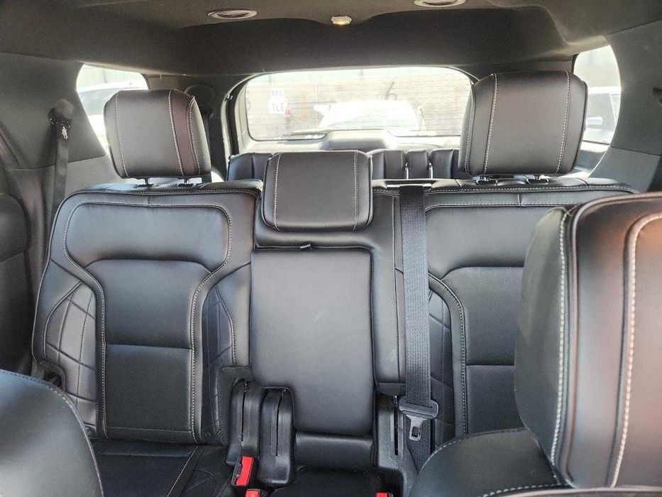 Ford Explorer Platinum 2018 .