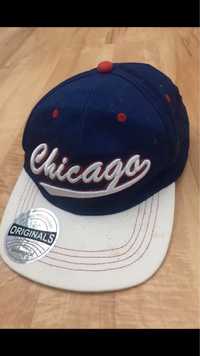 Chicago czapka z daszkiem dla dzieci. Niebiesko biała