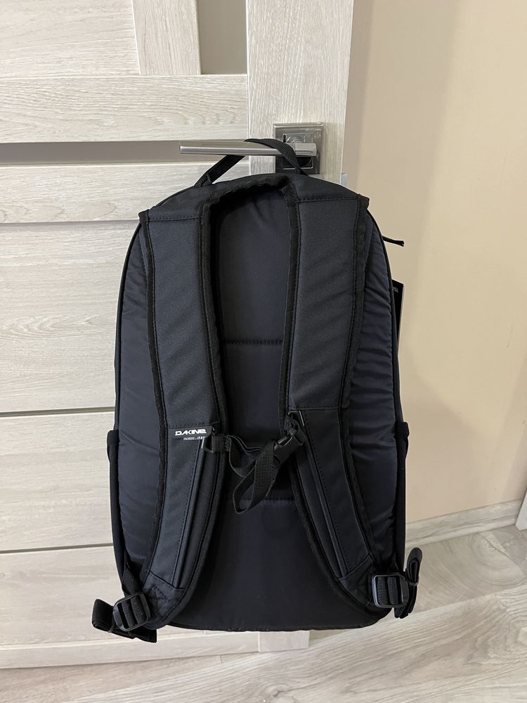 Рюкзак DAKINE Campus M 25L black новий