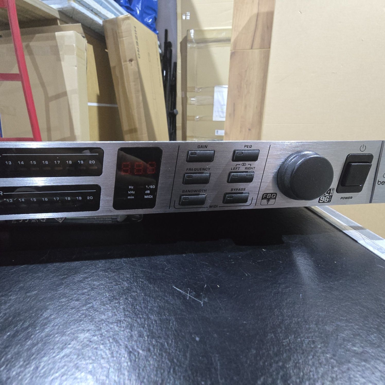 Behringer ELIMINATOR SPRZĘŻEŃ FBQ 2496 jak nowy gwarancja