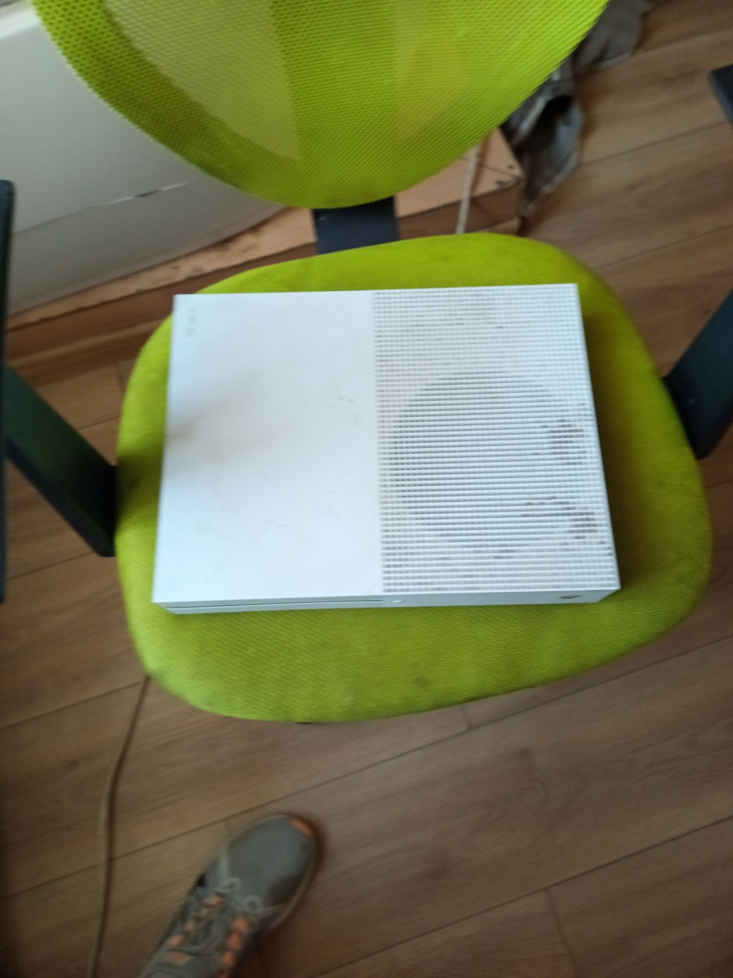 XBOX one s z grą i kable hdmi