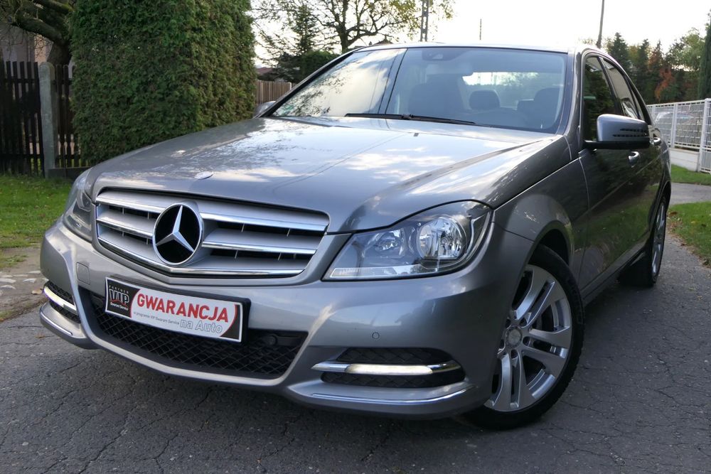Mercedes-Benz Klasa C ASO NAWI PDC 1/2skóry zarejestrowany gwarancja