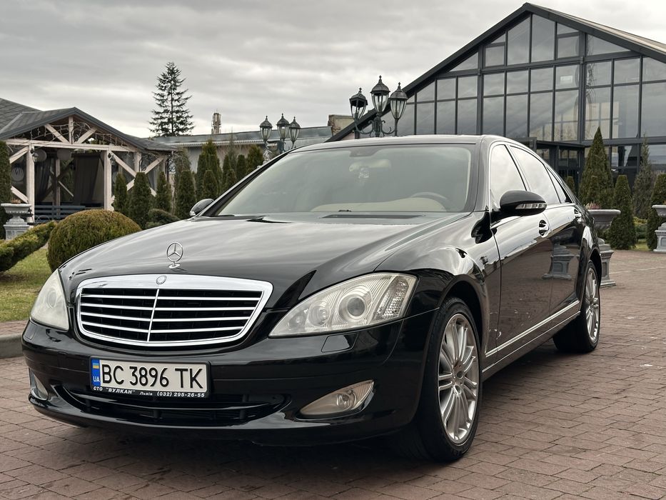 Mercedes S-class W221