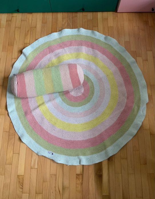 Sebra dywanik do pokoju dziewczynki i poduszka wałek szydełkowy