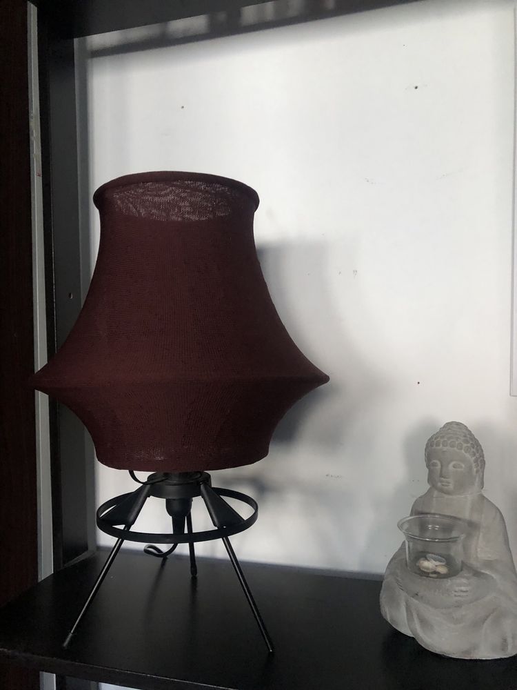 Bordowa lampa ikea