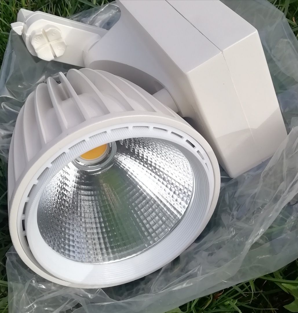 Halogen ledowy na szynoprzewód 4500lumen 50W