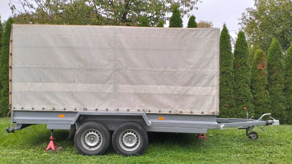 Przyczepa z plandeką