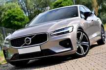 Volvo S60 R-Designer#AWD#Kamera#BLIS#Elekt.fotel#Full_Led