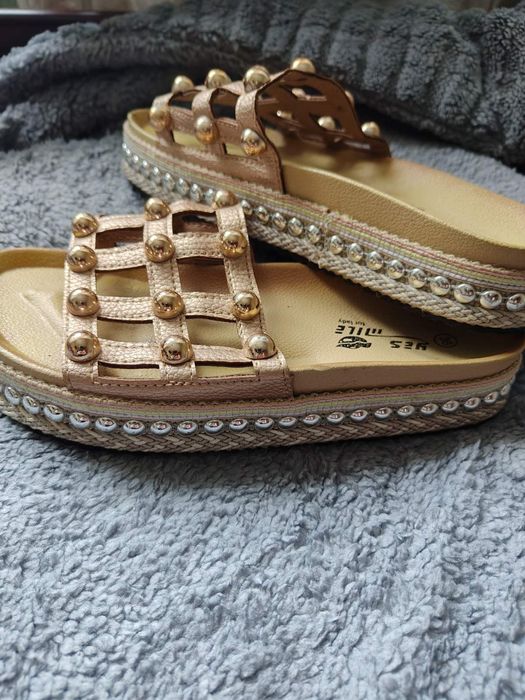 Босоножки 36 раз.