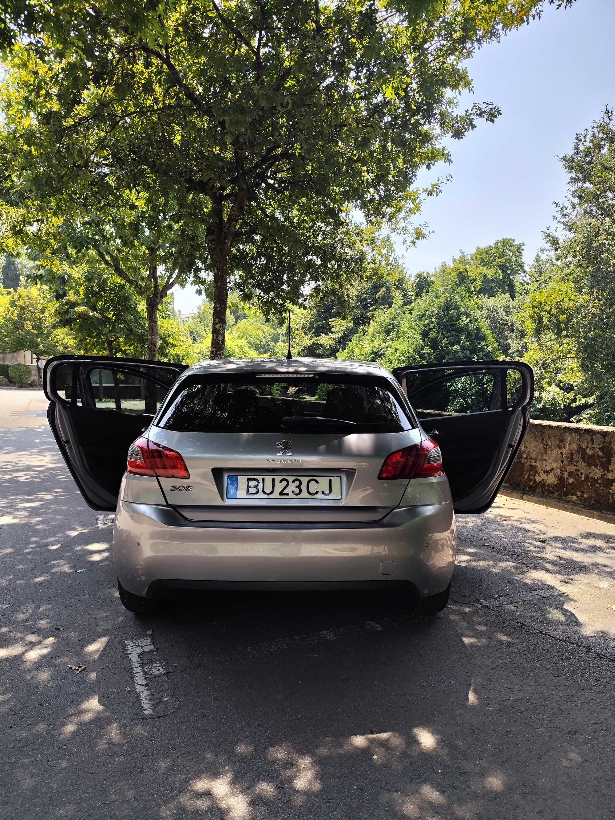 Peugeot 308 Allure GARANTIA INCLUÍDA