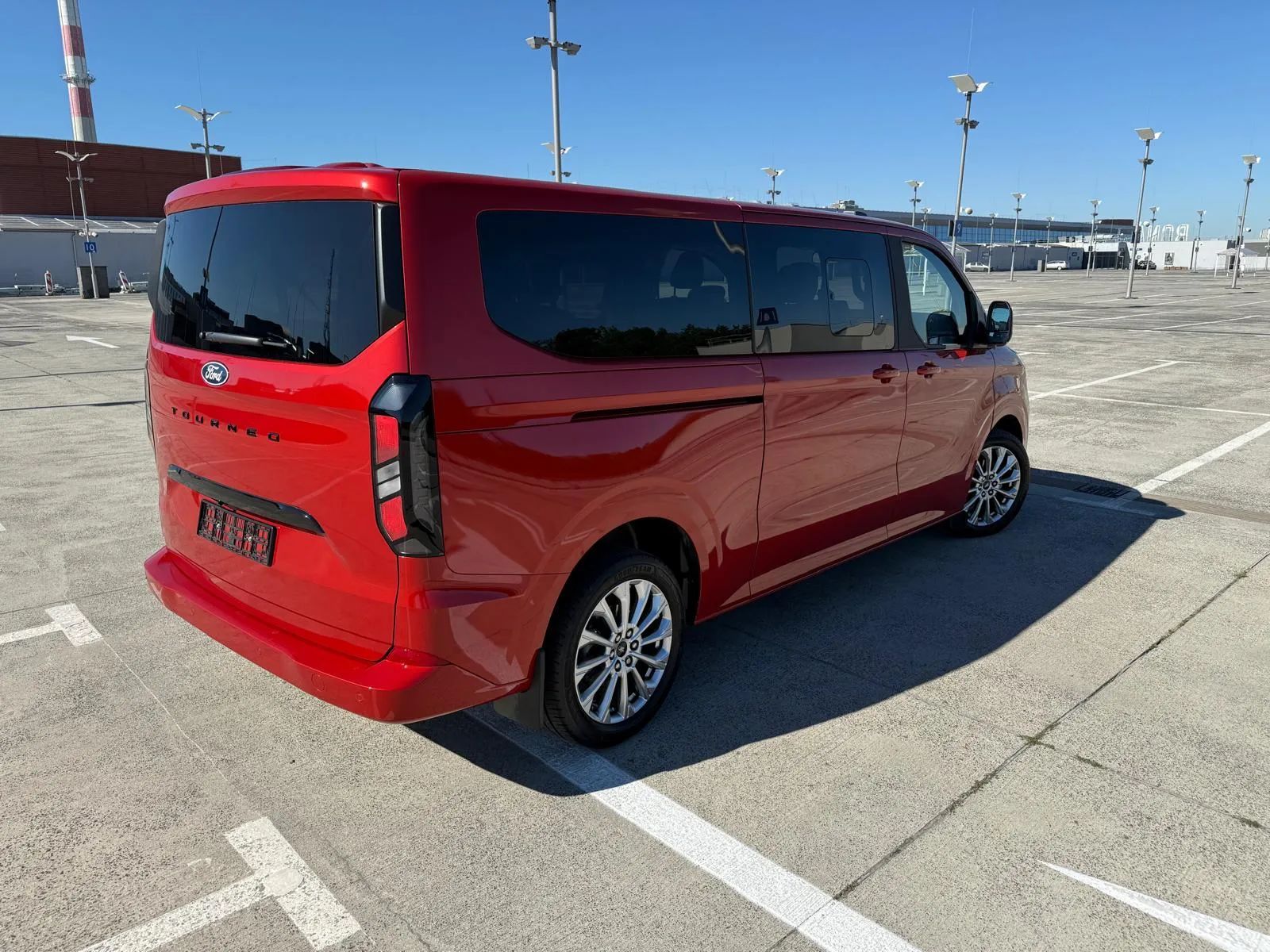 Ford Tourneo Custom 8 osobowy, Polski salon,jak nowy, bezwypadkowy, idealny!