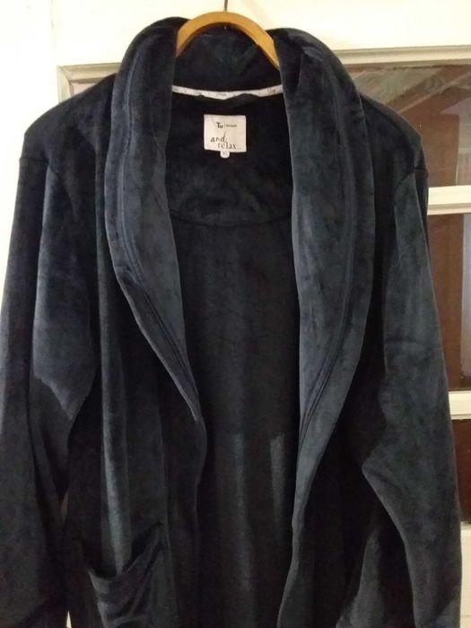 Женский халат и плюшевая ночнушка