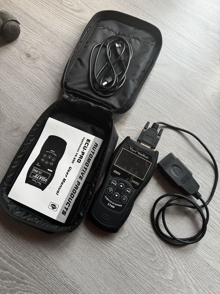 MaxScan Vs 890 obd 2