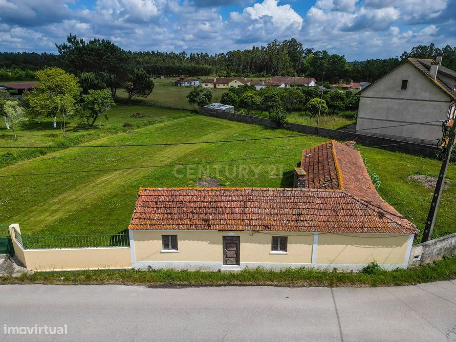Casa para Recuperar na Volta da Tocha com terreno de 1800m²