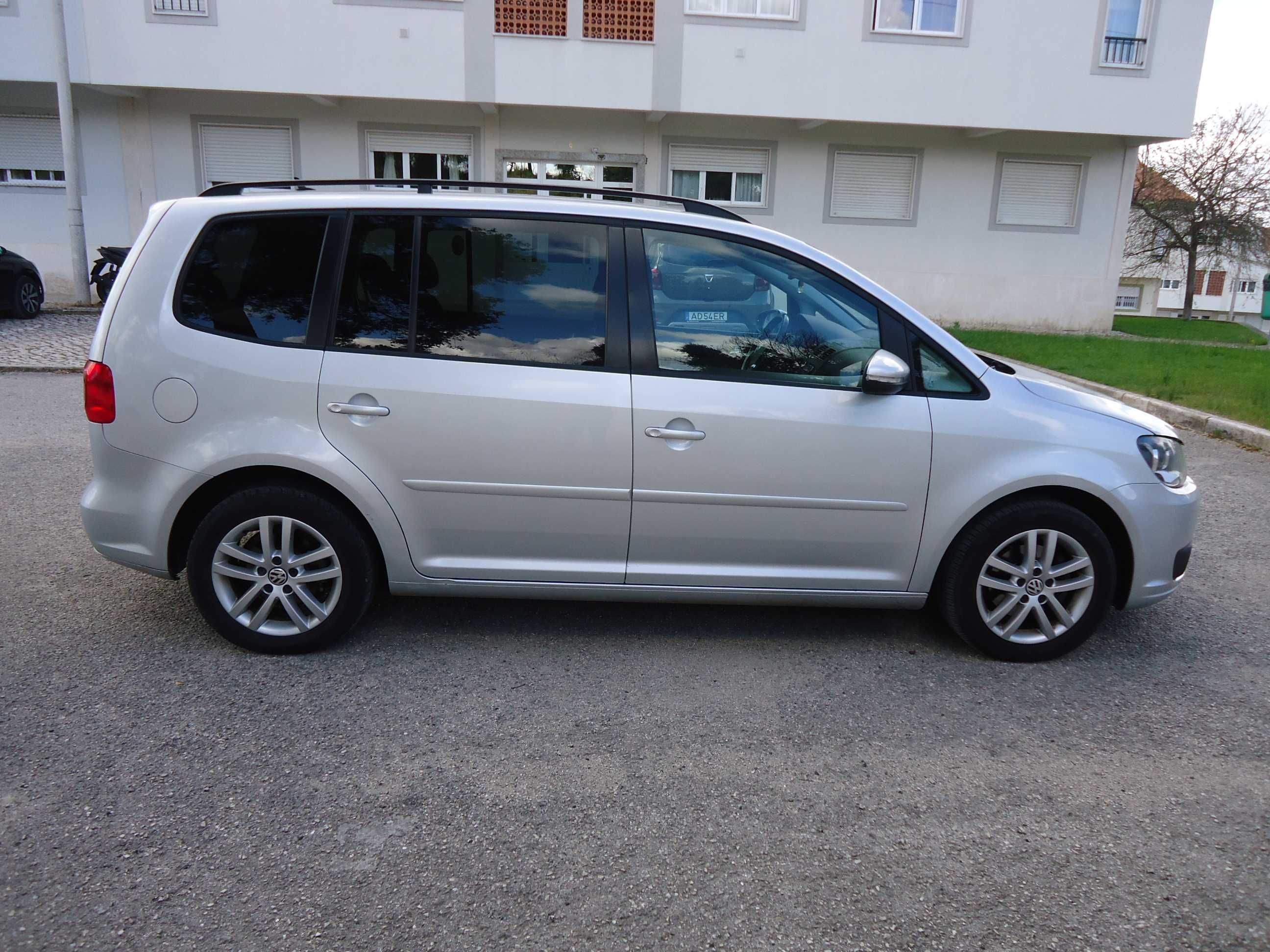 VW Touran 1.6 TDI Nacional 7 lugares