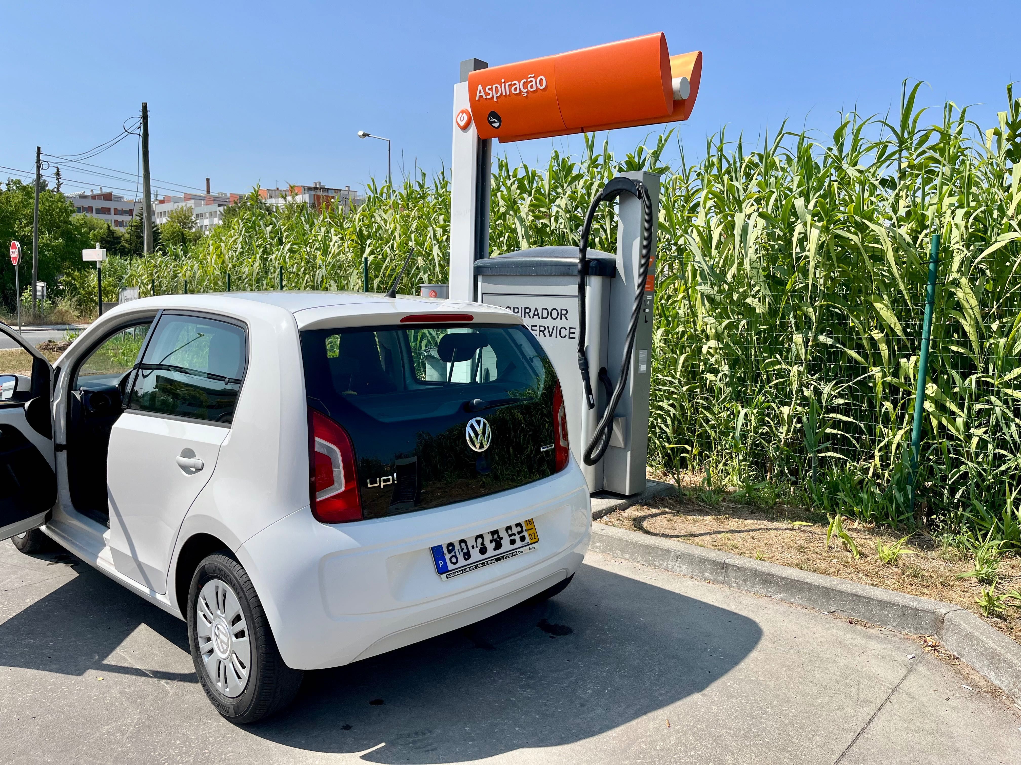 VW Up 1.0 Branco