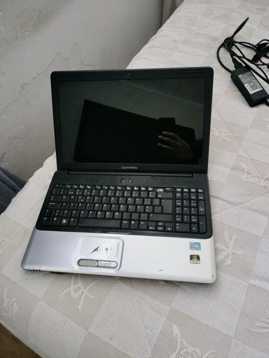 PC portátil Compaq CQ61